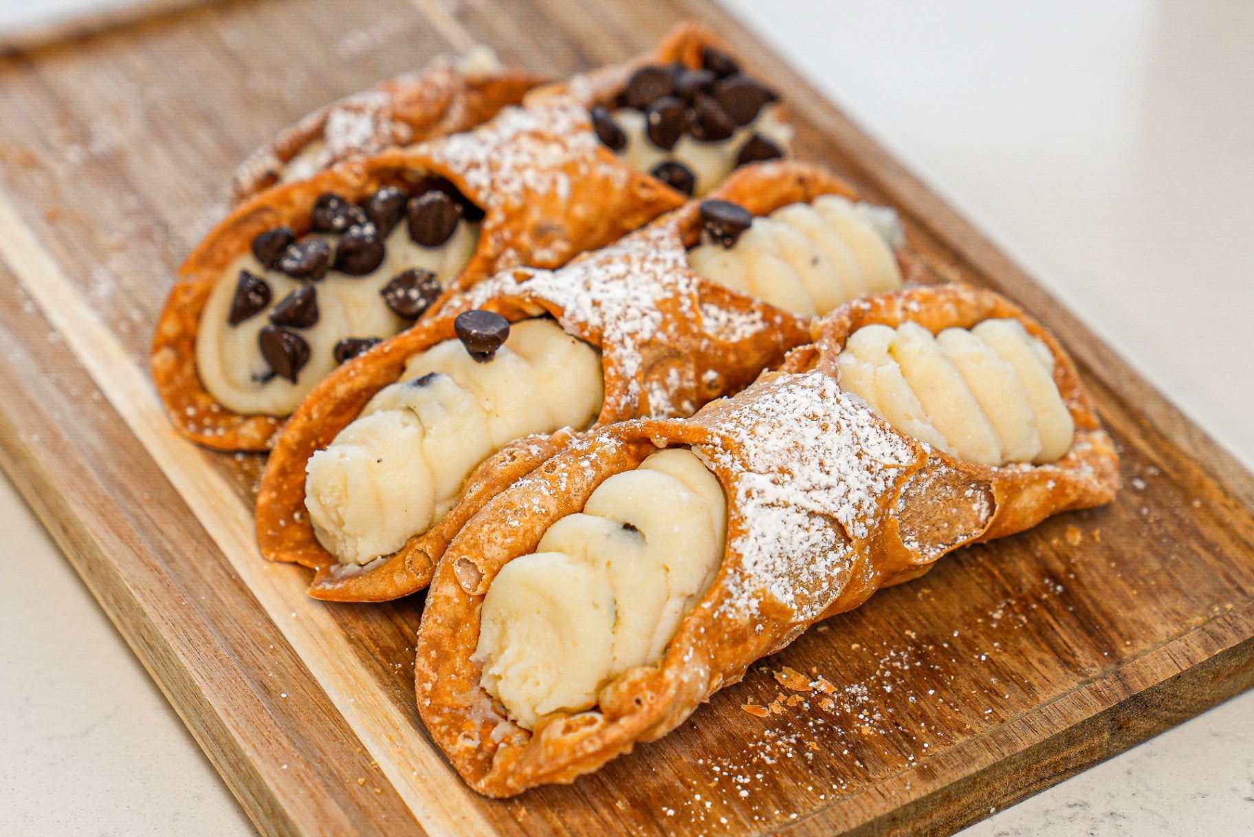 Pastries & Cannoli